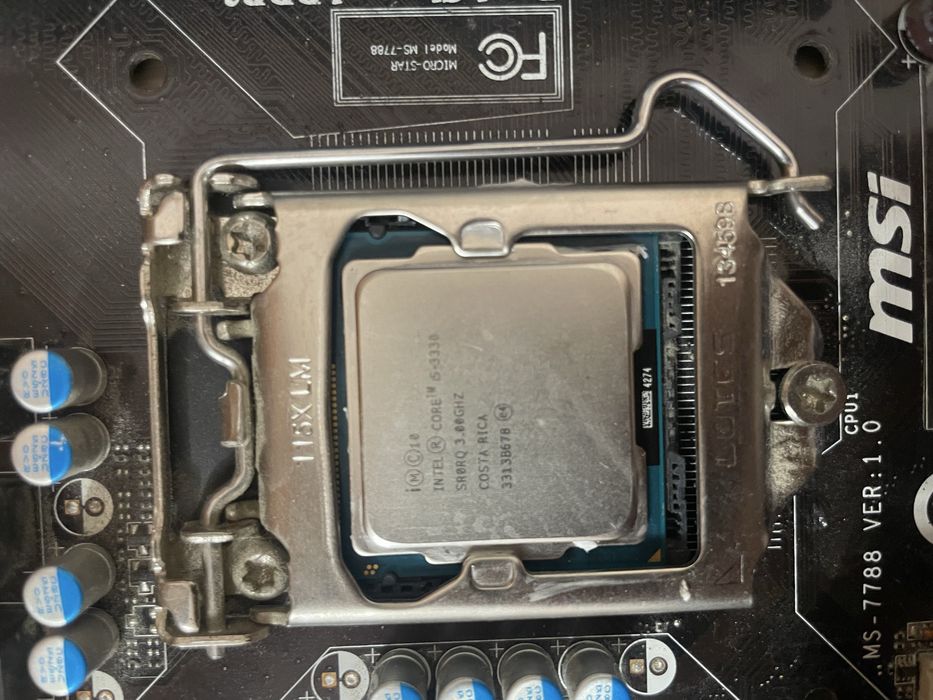 Продам комплект материнская плата процессор