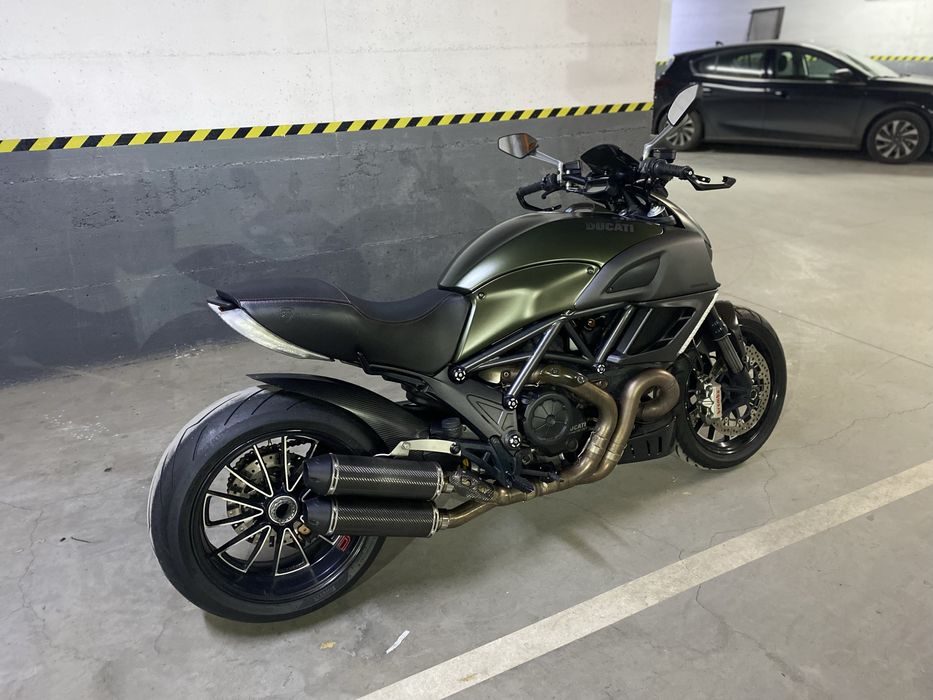 Ducati Diavel 1200 - 2011