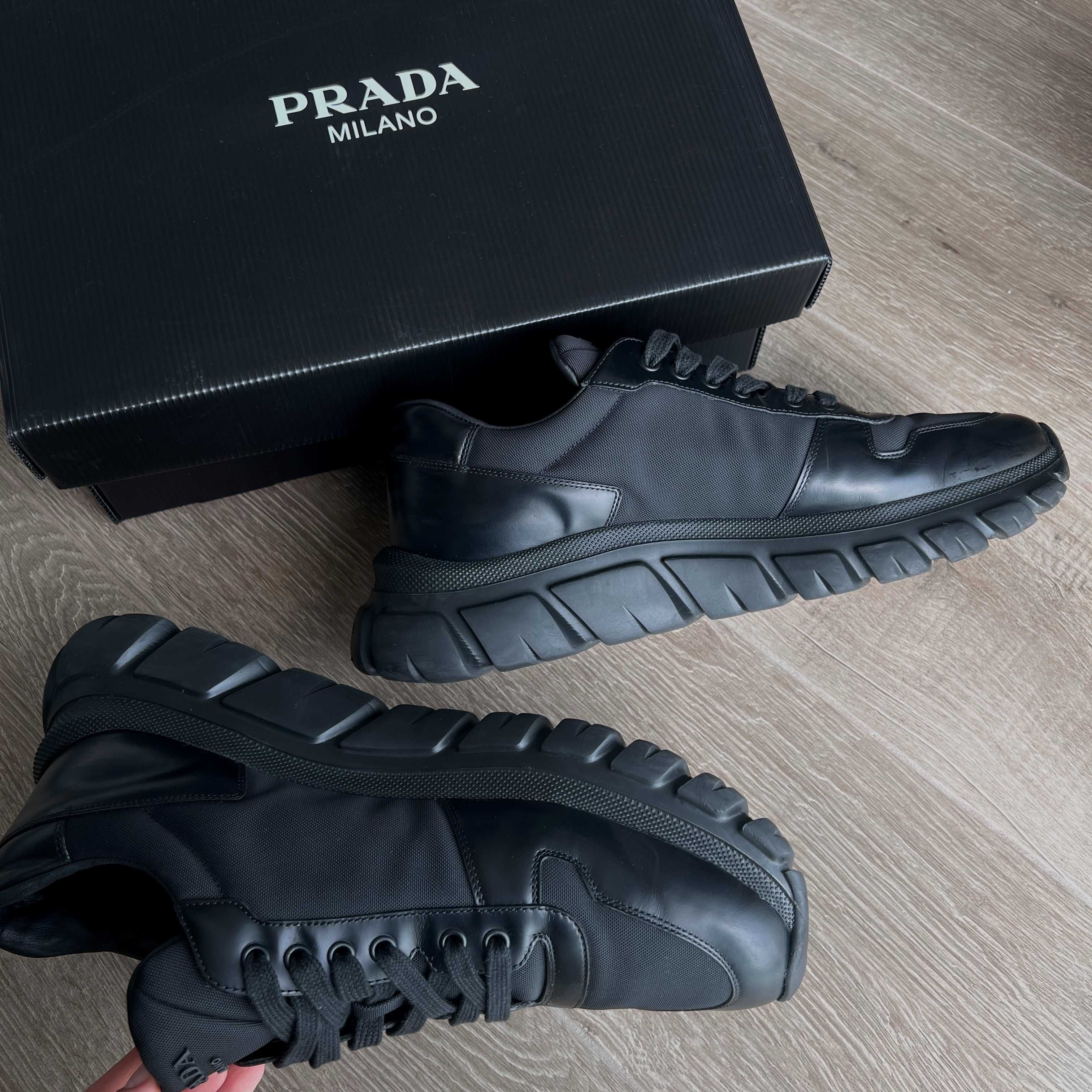 Adidasi Prada, originali, in stare buna, cu toate actele si geanta