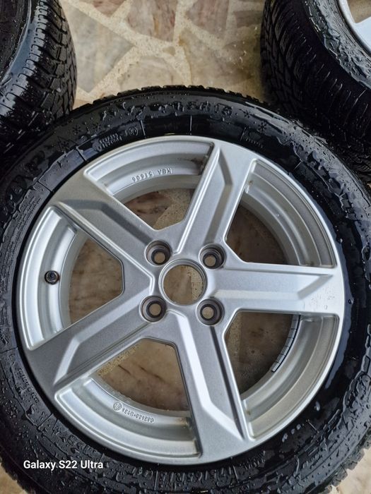Toyota Yaris 15 Mazda Demio Kia Huyndai с 4 болта+гуми 175 65 15 зимни