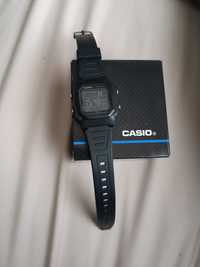 Продавам ЧИСТО НОВ часовник Casio