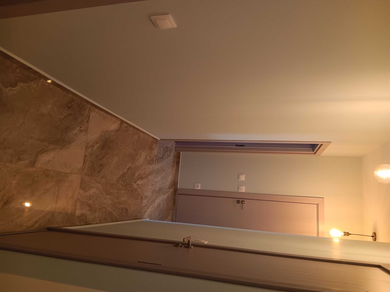 Продава се Тристаен апартамент в София, Гоце Делчев - 106 кв.м за 2831 €/кв.м - Снимка #16