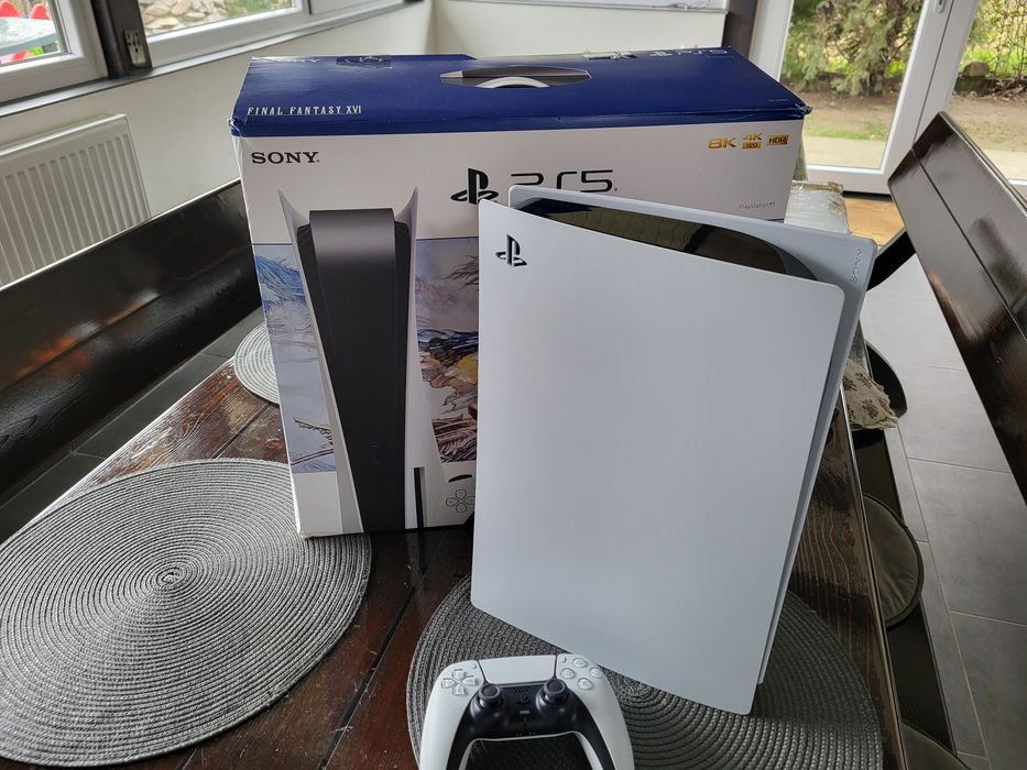 Vând PS5 FAT DiskEdition +Controller+Stand Inc și răcire