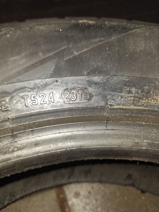 Резина всесезонка R17 б/у