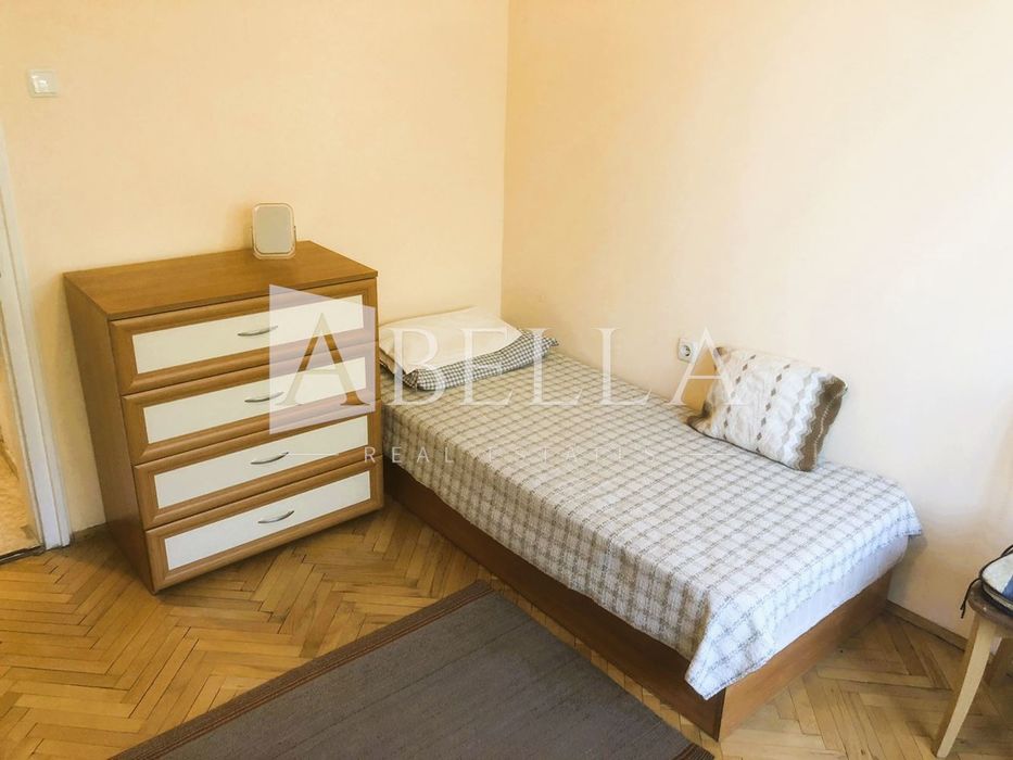 3-стаен в София-Яворов площ 100 цена 1200