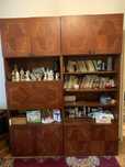 Biblioteca formata din 3 corpuri