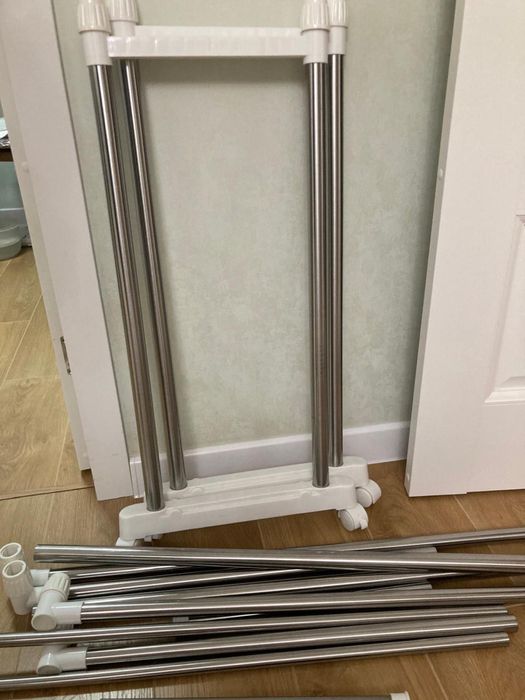 Продается напольная вешалка