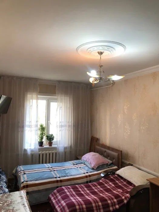 Срочно продается 4/1/9 квартира в Шайхонтуре 97м² 109.000$