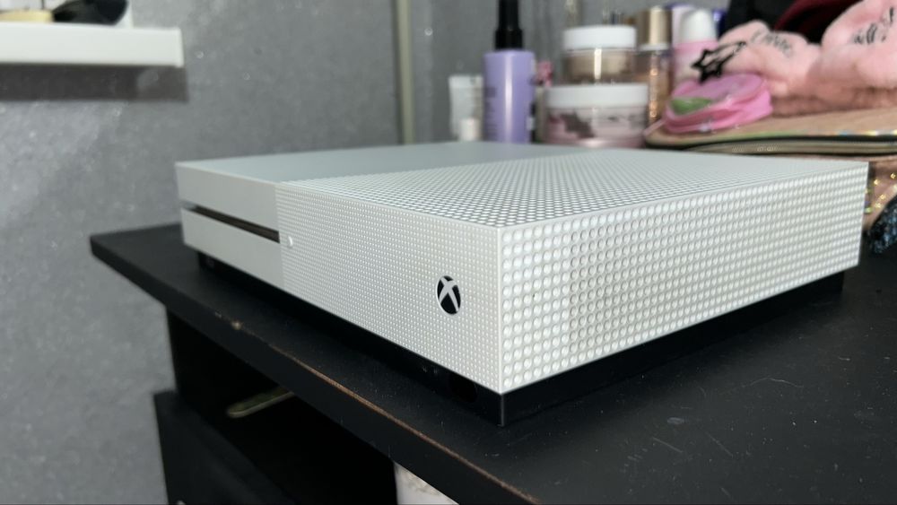 Xbox one s отличный