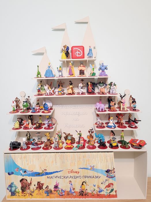 Етажерка Disney Замък за Магически Аудио Приказки – книги и фигурки.