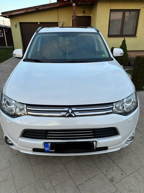 Mitsubishi Outlander Mitsubishi Outlander Phev