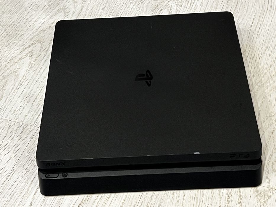 Consola PS4 Slim, 1Tb, Firmware 12.00, controller original