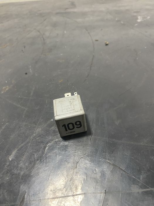 Releu 103 bujii Volkswagen Vw T4 2.5 TDI ACV AJT AXG 1.9 TDI ABL