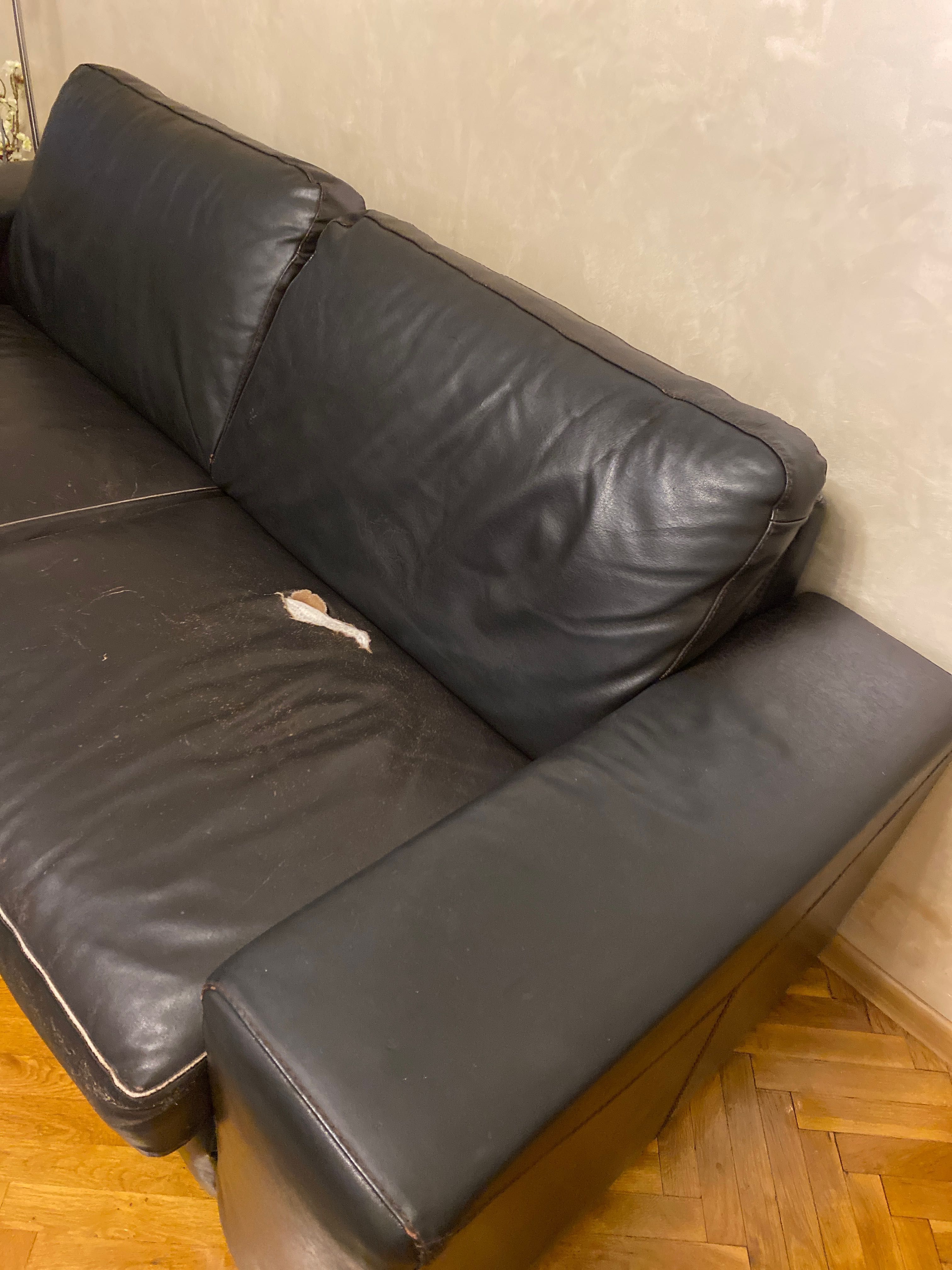 Продавам кожен диван