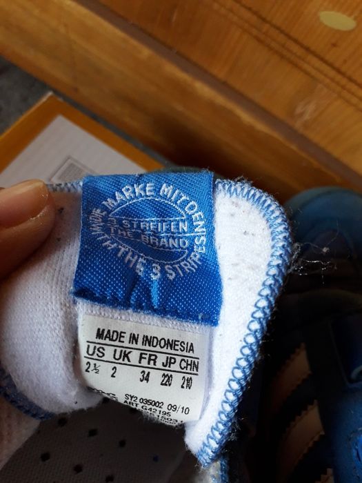 Маратонки adidas