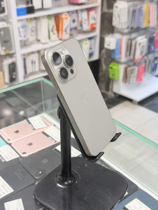 Apple iPhone 15 Pro 128GB Natural Titanium