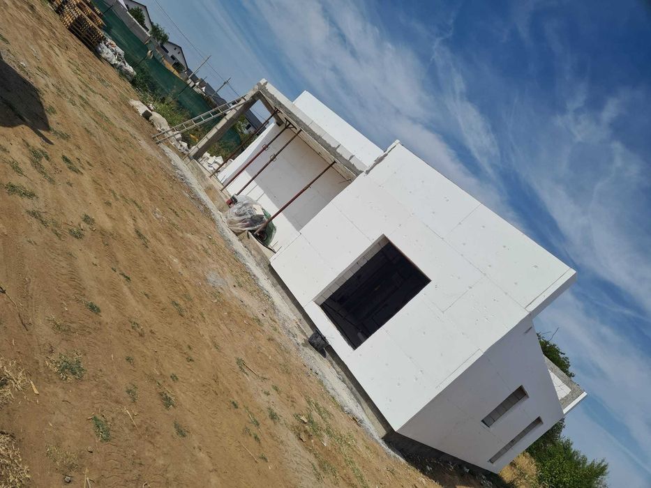 Casa parter cu 3 dormitoare in Isalnita