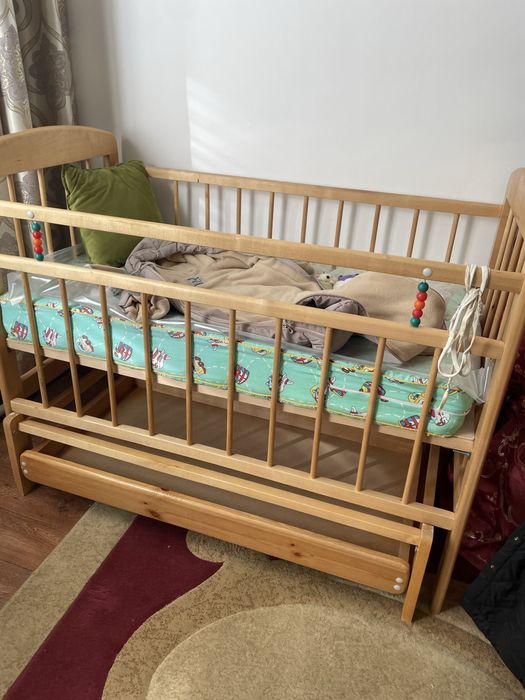 Продам детскую краватку без маятника