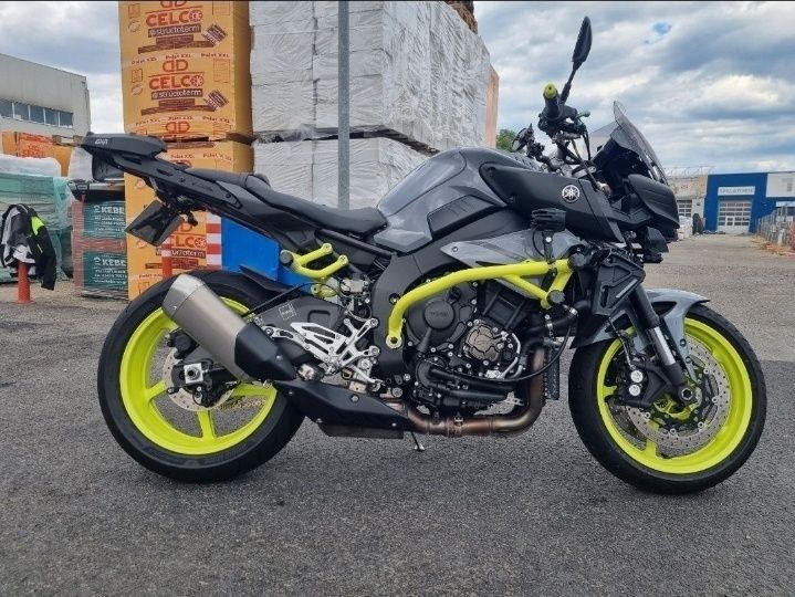 Yamaha MT10 2017