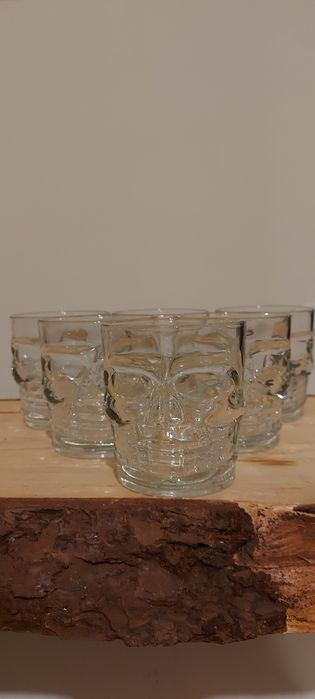 Комплект от 6 бр. стъклени чаши "череп"