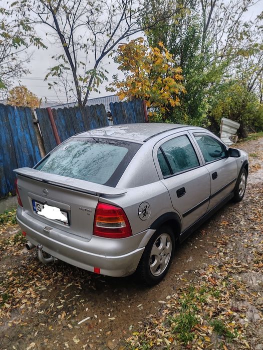 Vând Opel astra G