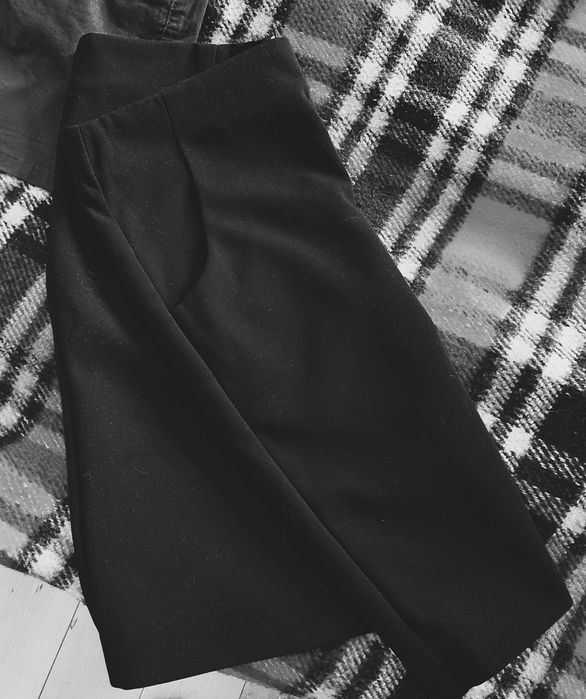 дамска пола, маркова, черна, висока талия, елегантна, 10 лв