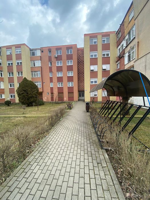 Garsoniera de vanzare