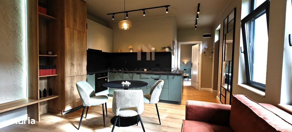 Locuință deosebită în Centru – apartament la casă, curte proprie!