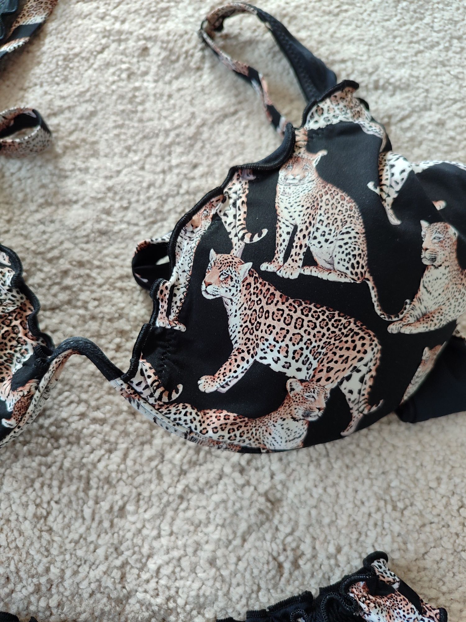 Бански Calzedonia