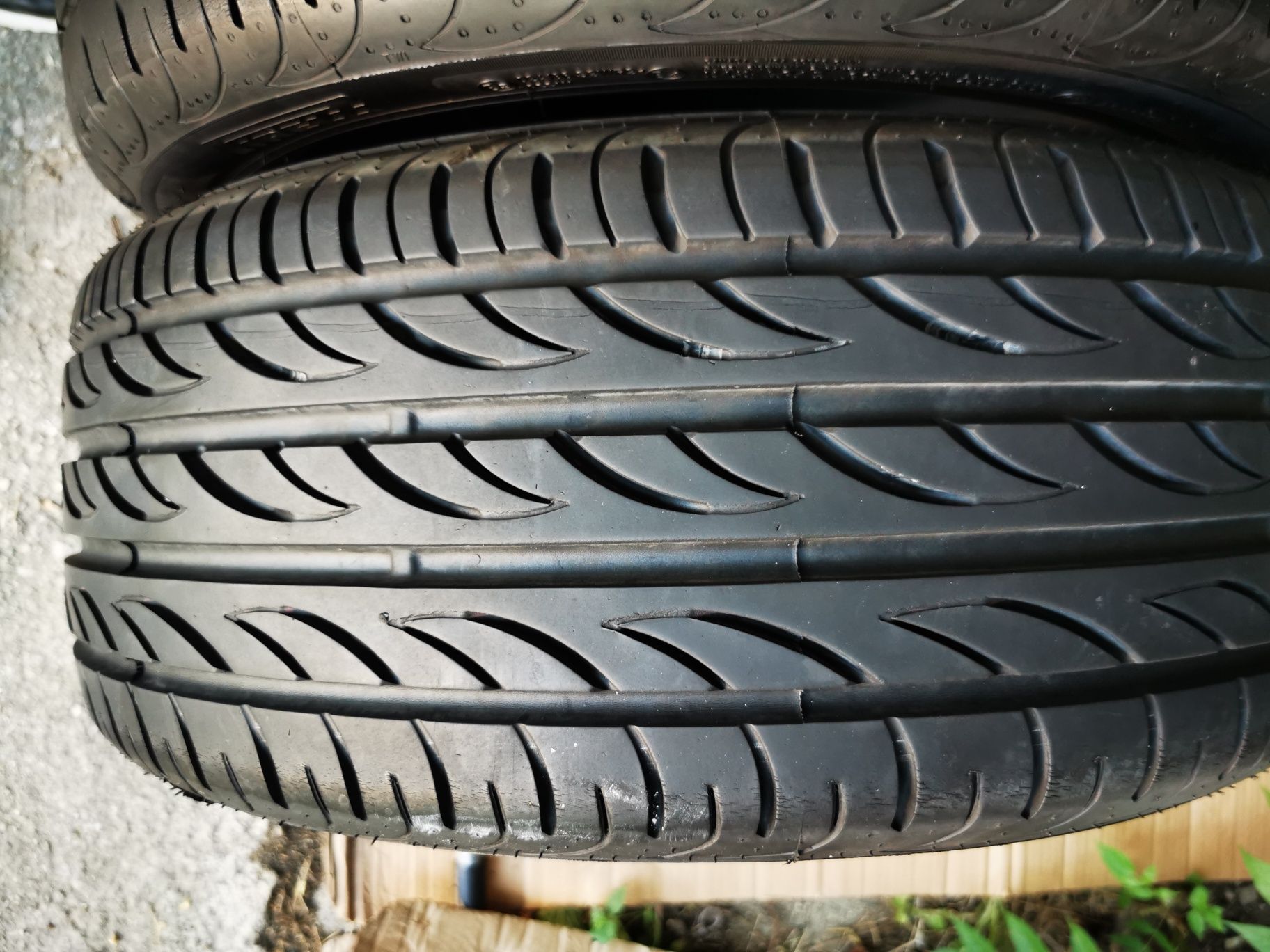 2 броя 215/45/17 Pirelli PZERO NERO дот:4820