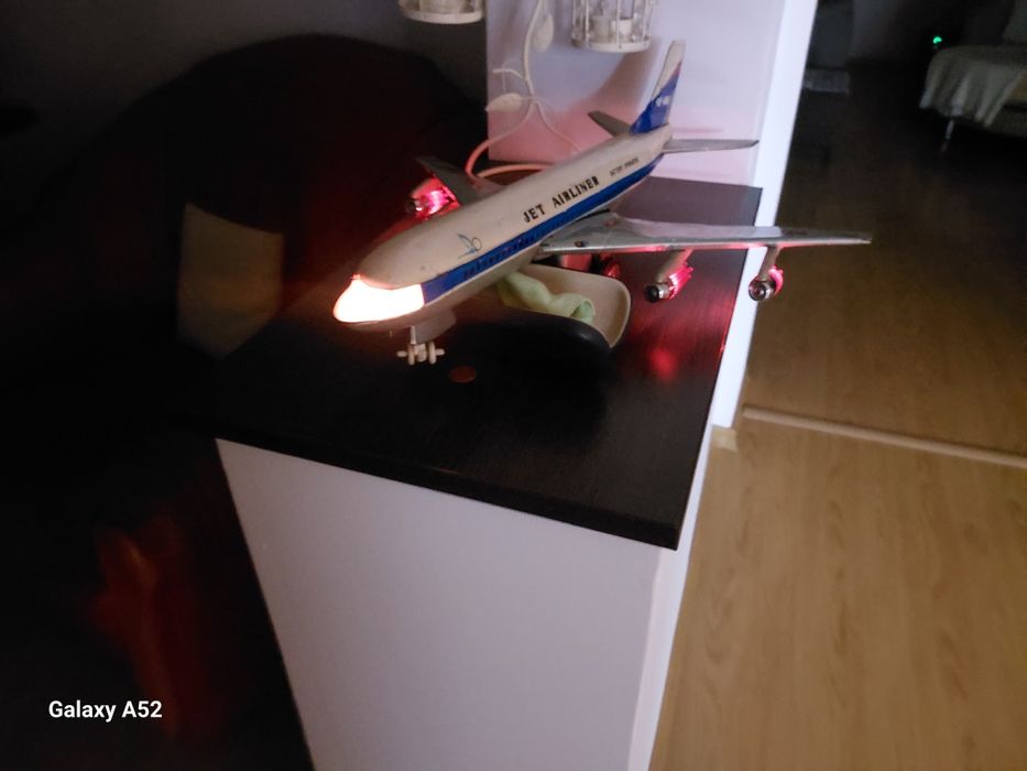 Jucarie veche,  avion ME - 087, China