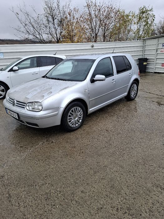 Golf 4 1.6 benzina 2004