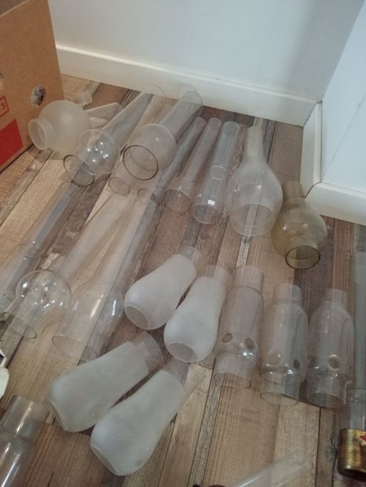 Sticle pentru lămpi vechi