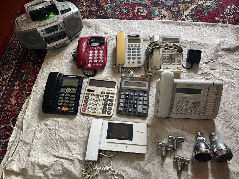 Продам домашние телефоны и рабочий магнитофон