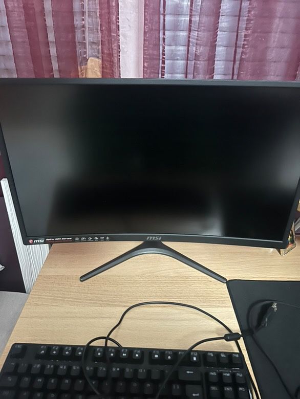 Геймърски Монитор MSI Optix G241VS - 24