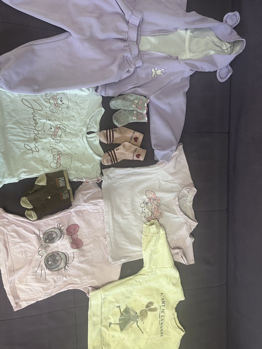 Отдам вещи на девочку 1-1,5 за шоколадку