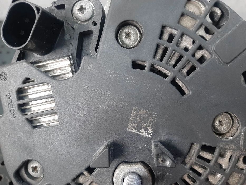 alternator 1.6 t b  270910 mercedes  cla  a-class w176  b-class w246  a0009061903