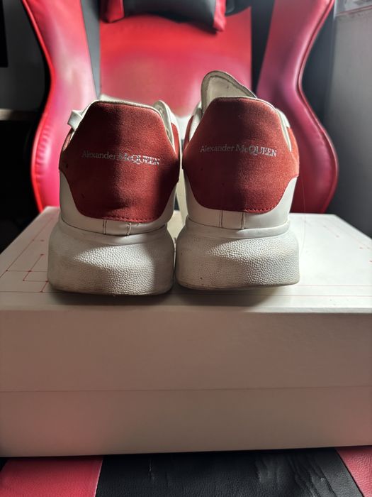 alexander mcqueen alb cu rosu