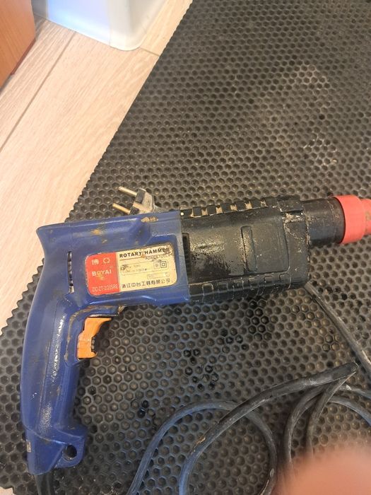 Продаётся  перфоратор