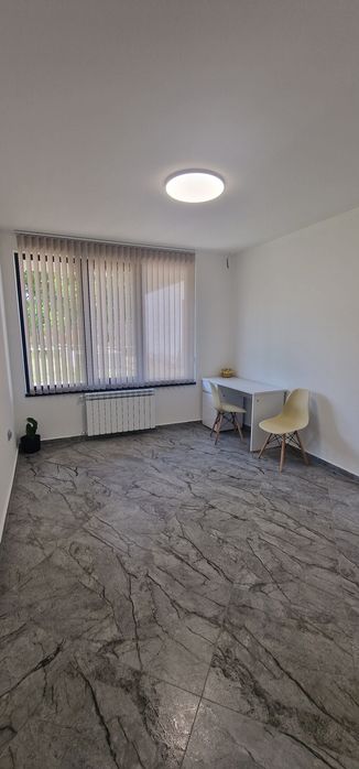 Дава се под наем Офис в София, Дружба 1 - 15 кв.м за 255 € - Снимка #1