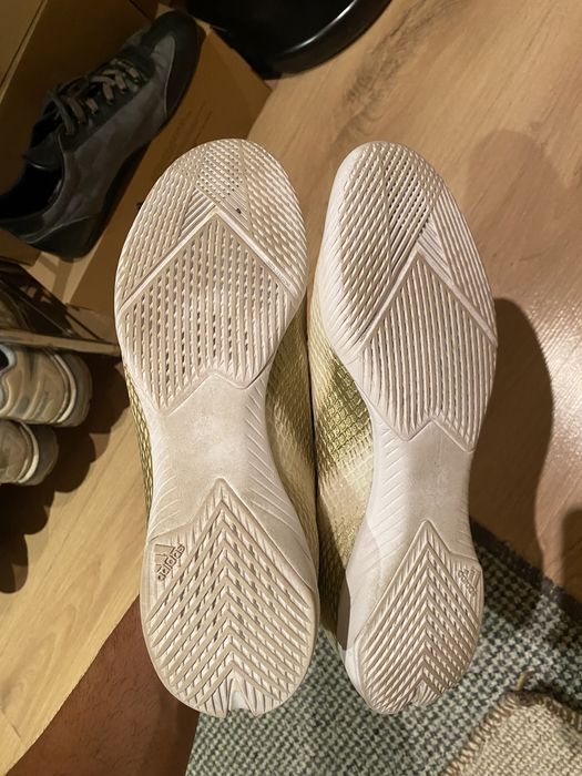 Спортни обувки адидас / adidas sport shoes