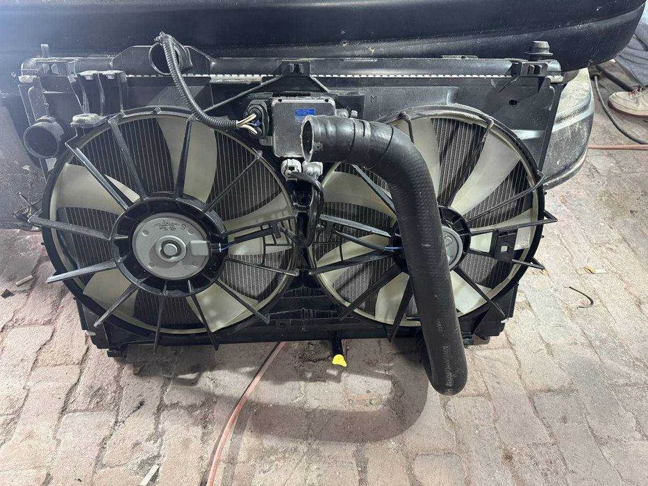 Привозной Радиатор в сборе + электровинты, на обьем 3.5 Alphard