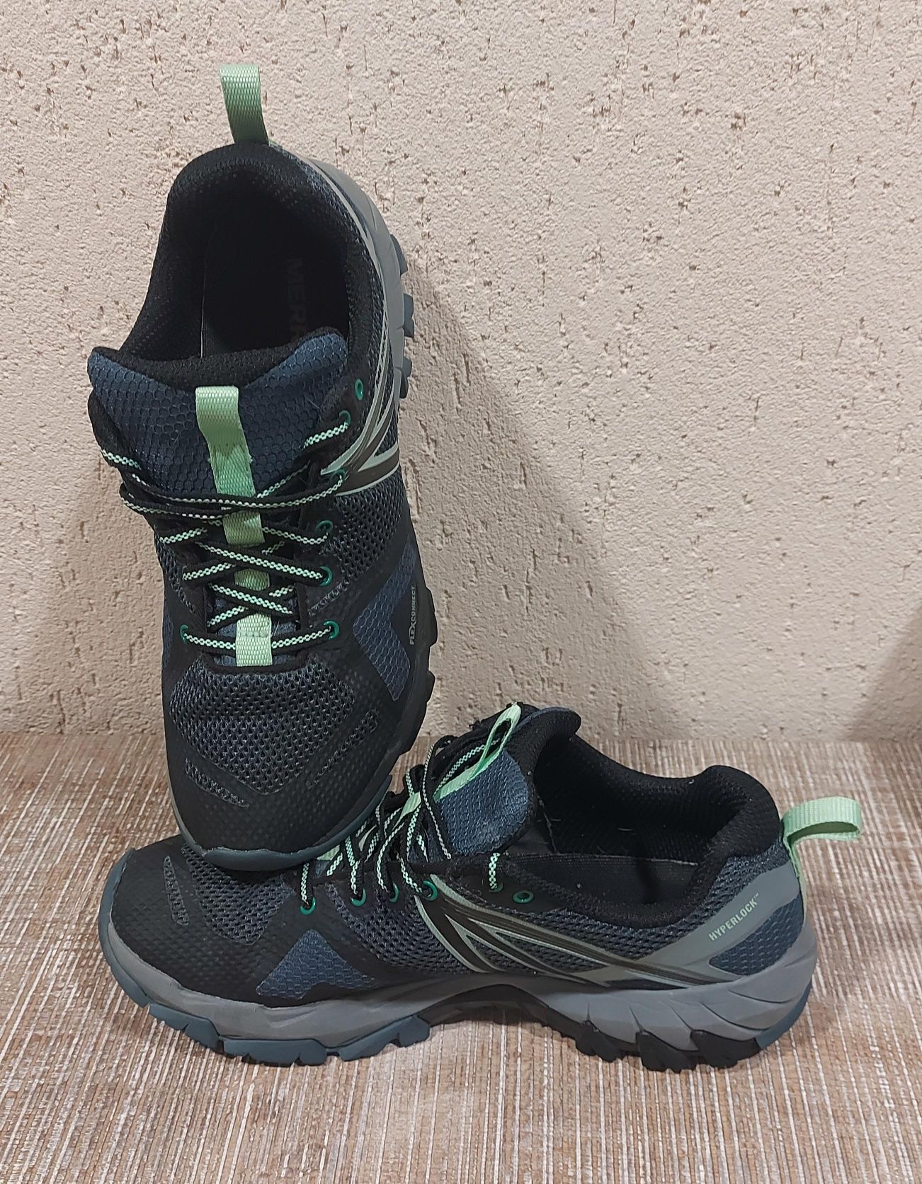 Туристически обувки Merrell