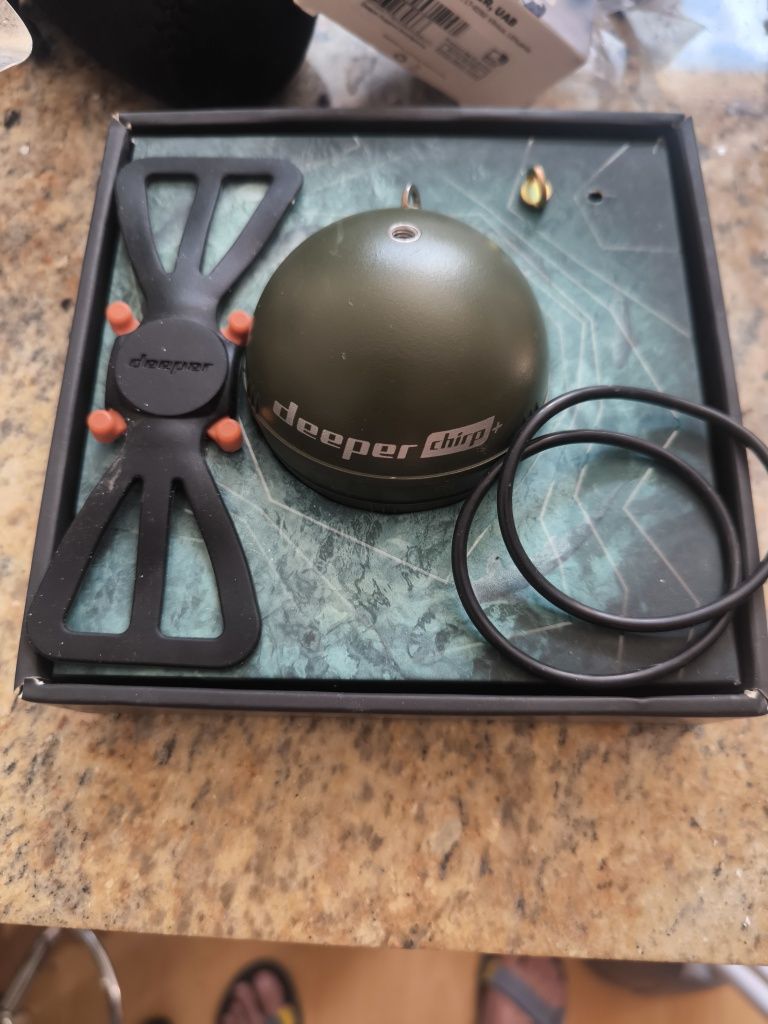 Deeper chirp + plus sonar peacuit