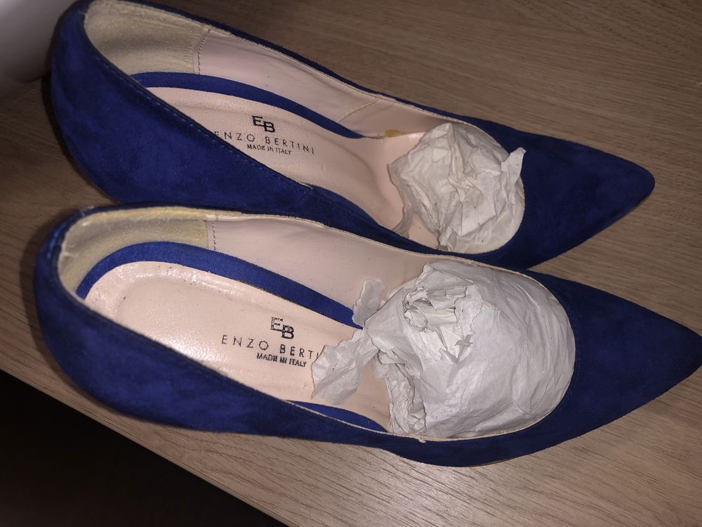 Pantofi Enzo Bertini, piele intoarsa, purtati de 2 ori, mar.38