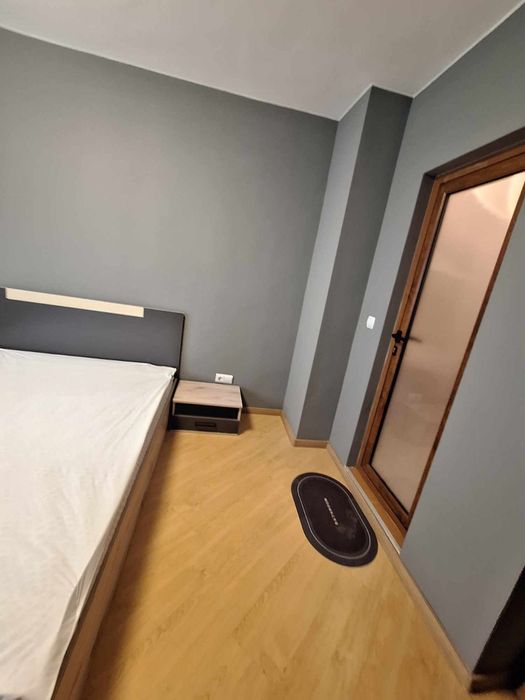 Дава се под наем Тристаен апартамент в Пловдив, Кършияка - 100 кв.м за 612 € - Снимка #5