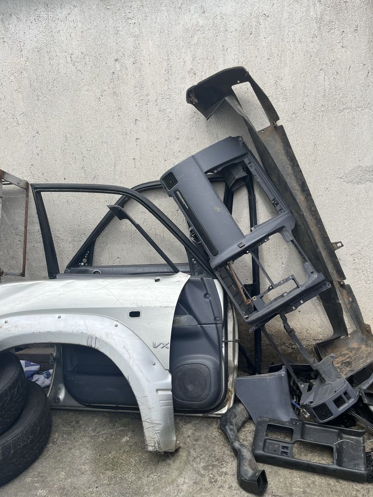 Части toyota land cruiser 100 къса база