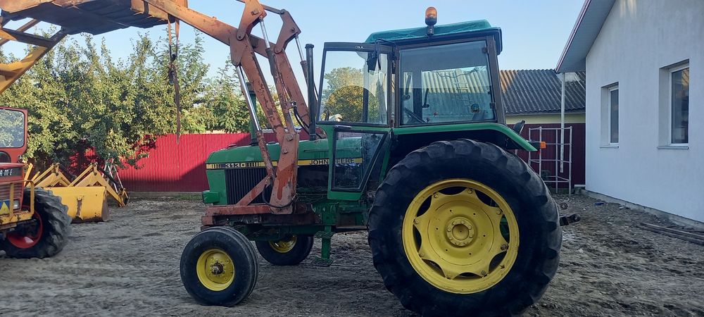John deere cu Incarcator