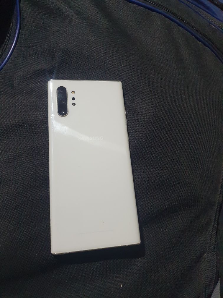 Samsung note 10 pilus