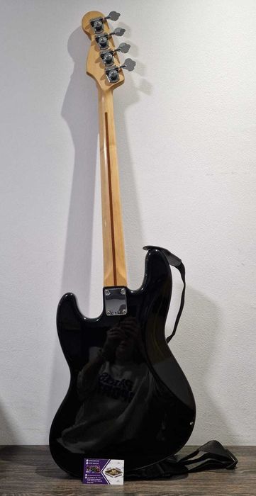 Chitara electrica Fender JAZZ BASS / Vester Maniac 99637 / Roling E150